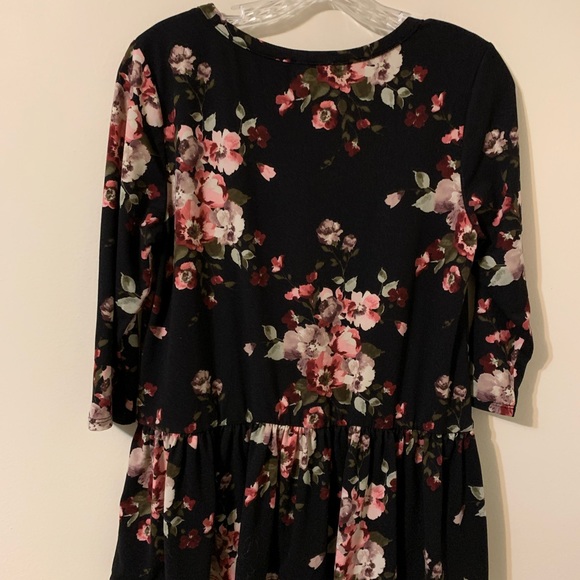 Floral Top by LES AMIS size Small - Picture 10 of 13